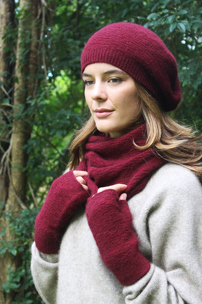 Dash Possum Merino Fingerless Mitten