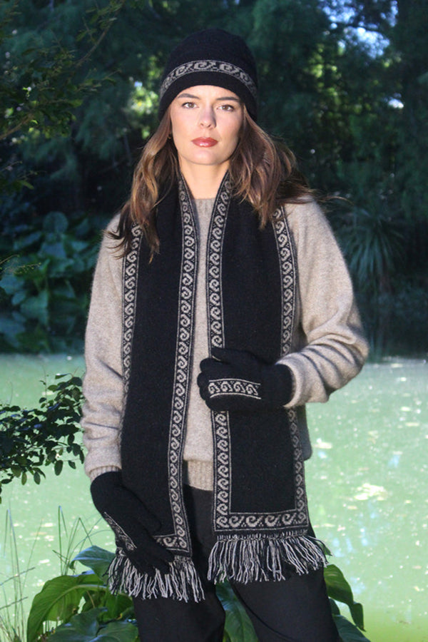 Koru Motif Possum Merino Glove