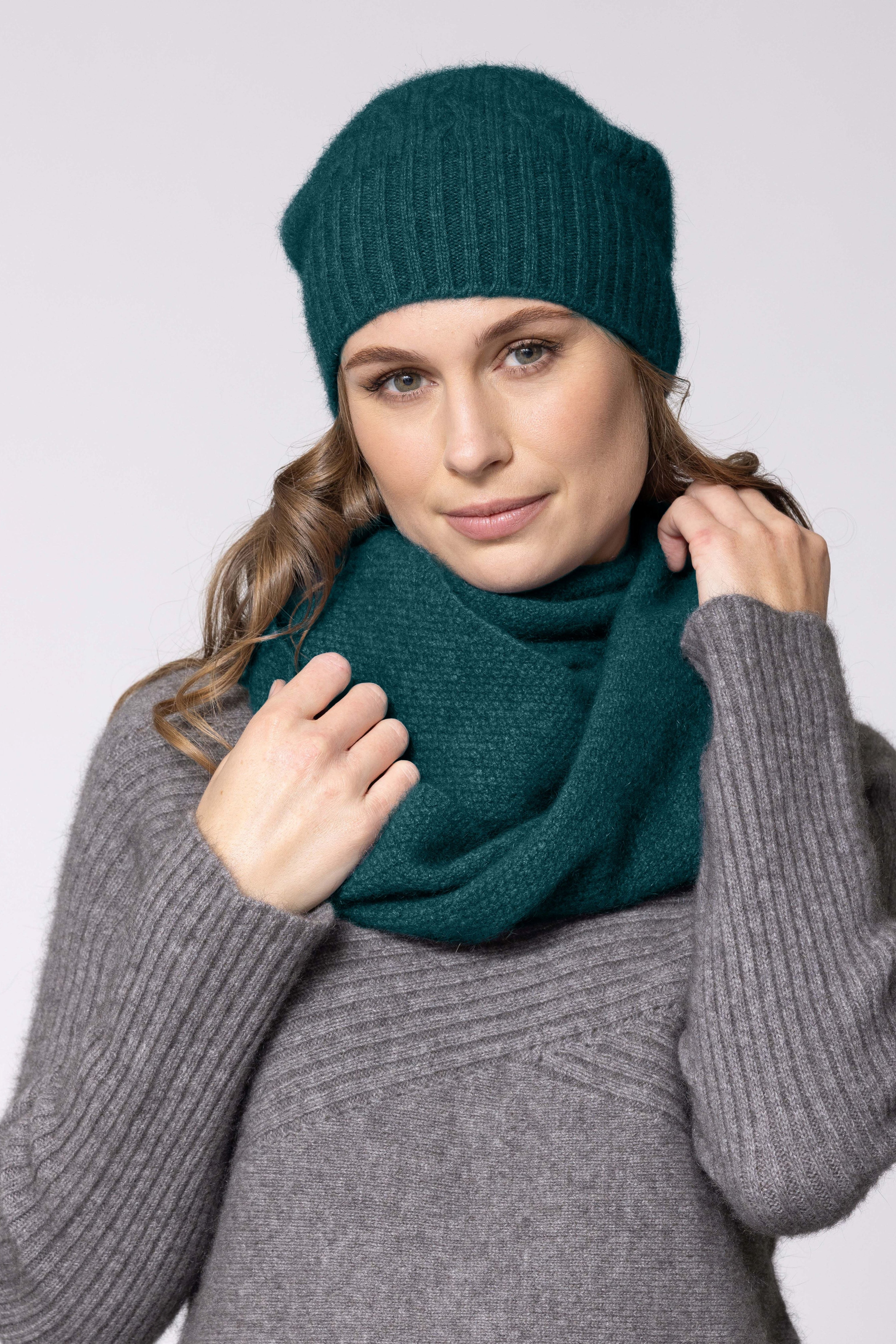 Moss Possum Merino Monti Scarf