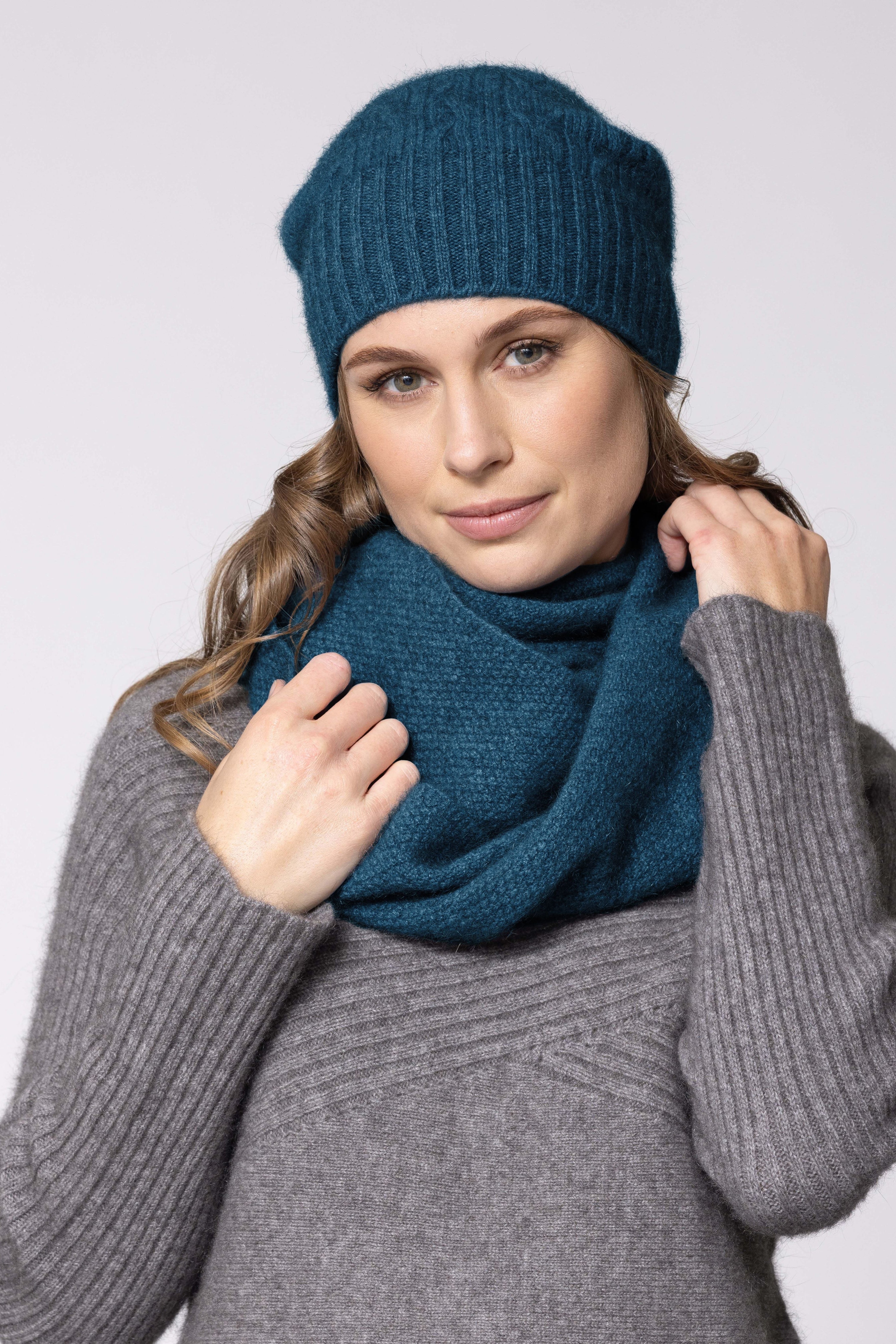 Moss Possum Merino Monti Scarf