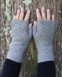 Dash Possum Merino Fingerless Mitten