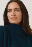 Essential Possum Merino Snood
