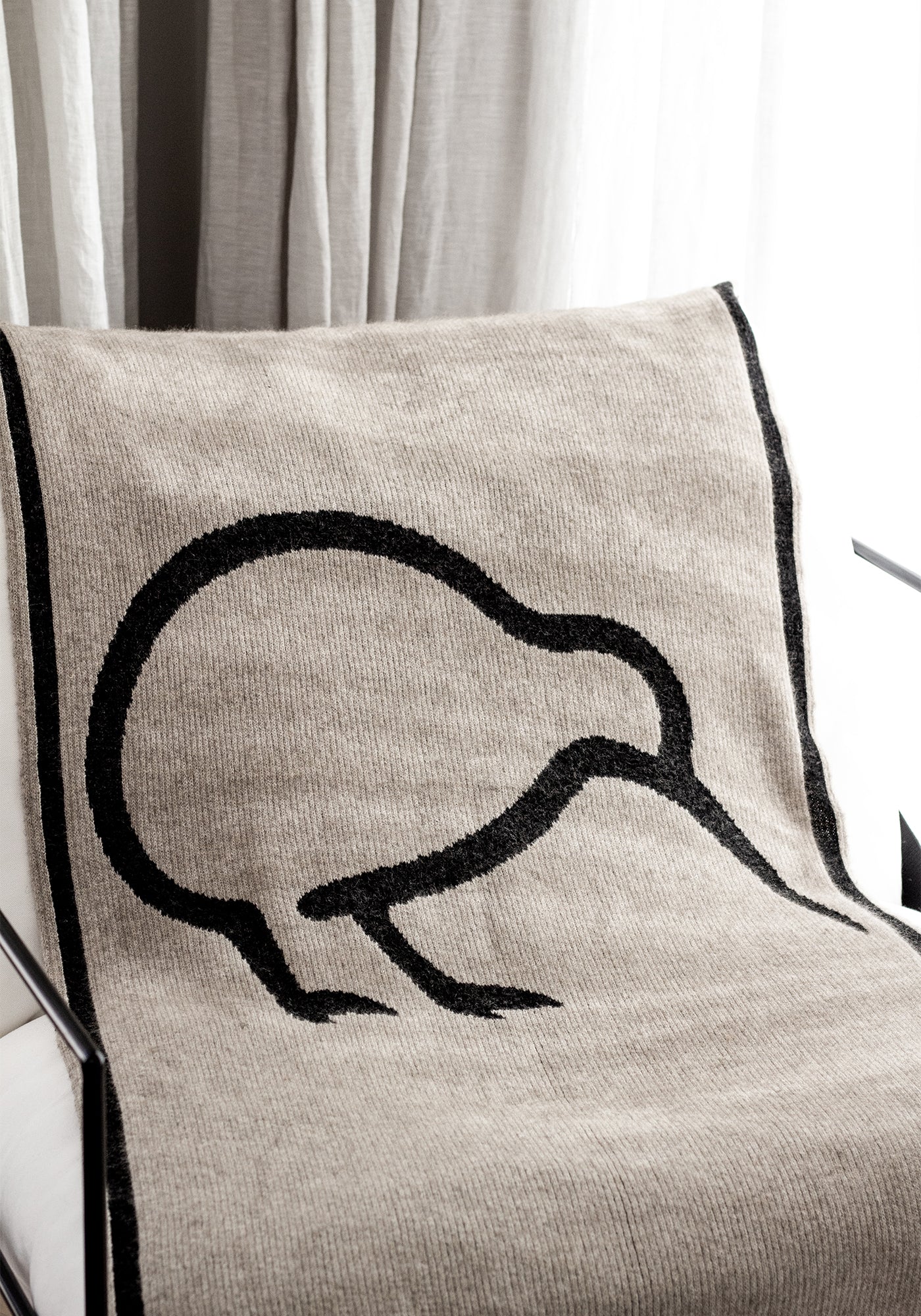 Kiwi Possum Merino Throw Secondary image