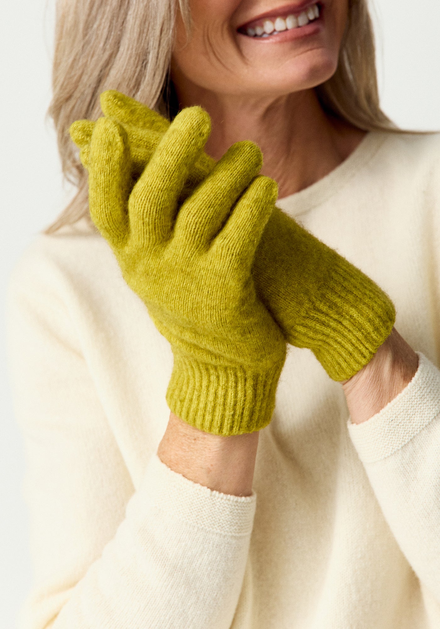 MM Possum Merino Gloves Main image