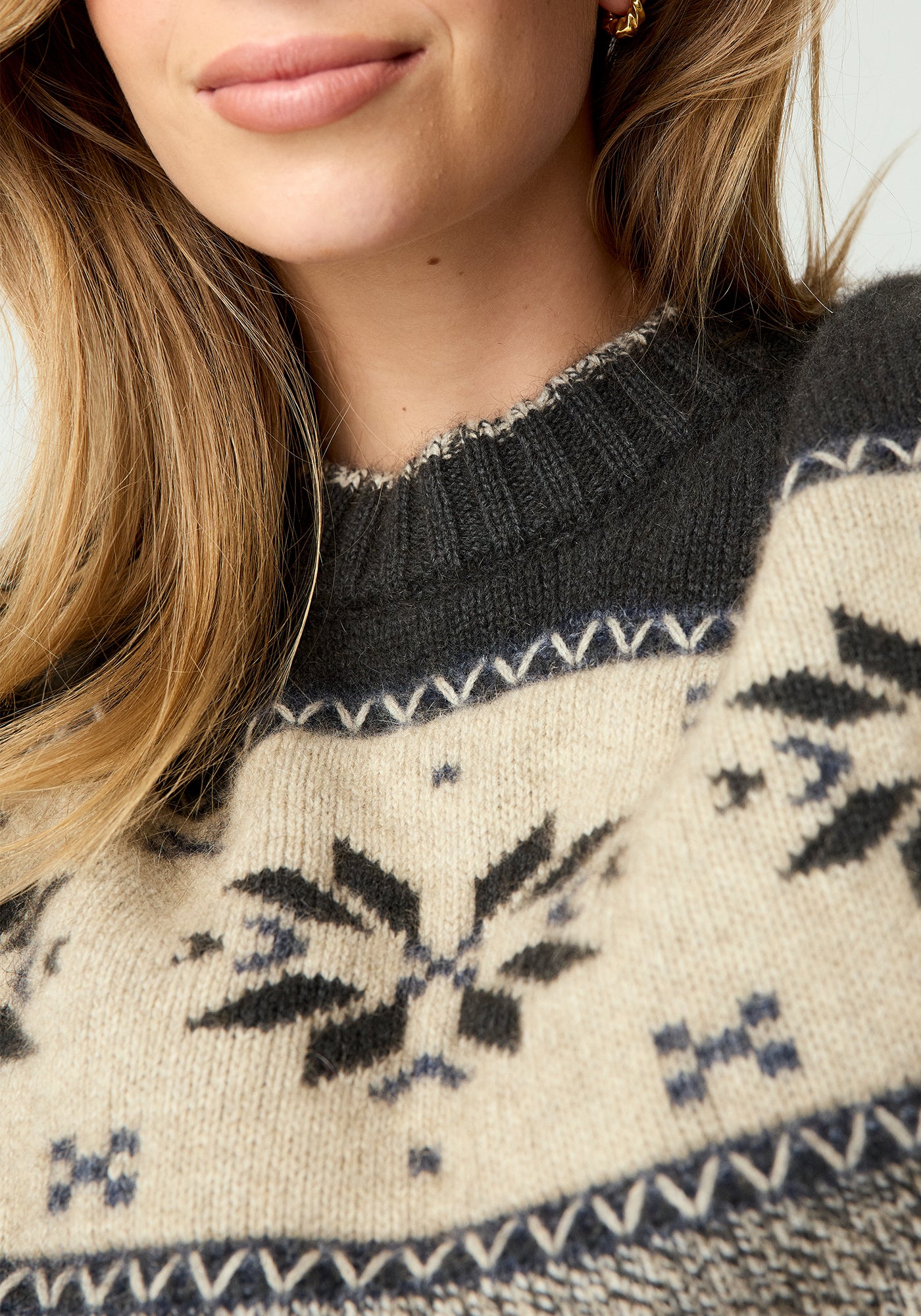Heritage Possum Merino Alpine Sweater Secondary image
