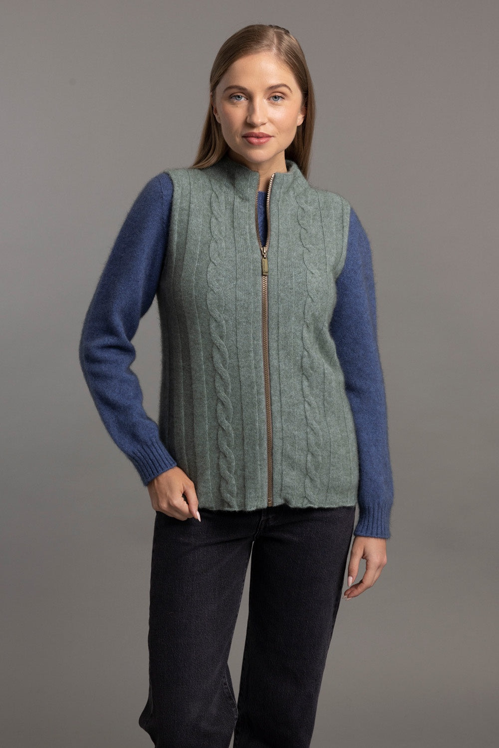 Corrugated Cable Possum Merino Vest Secondary image