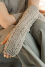 Possum Merino Long Cable Glovelet