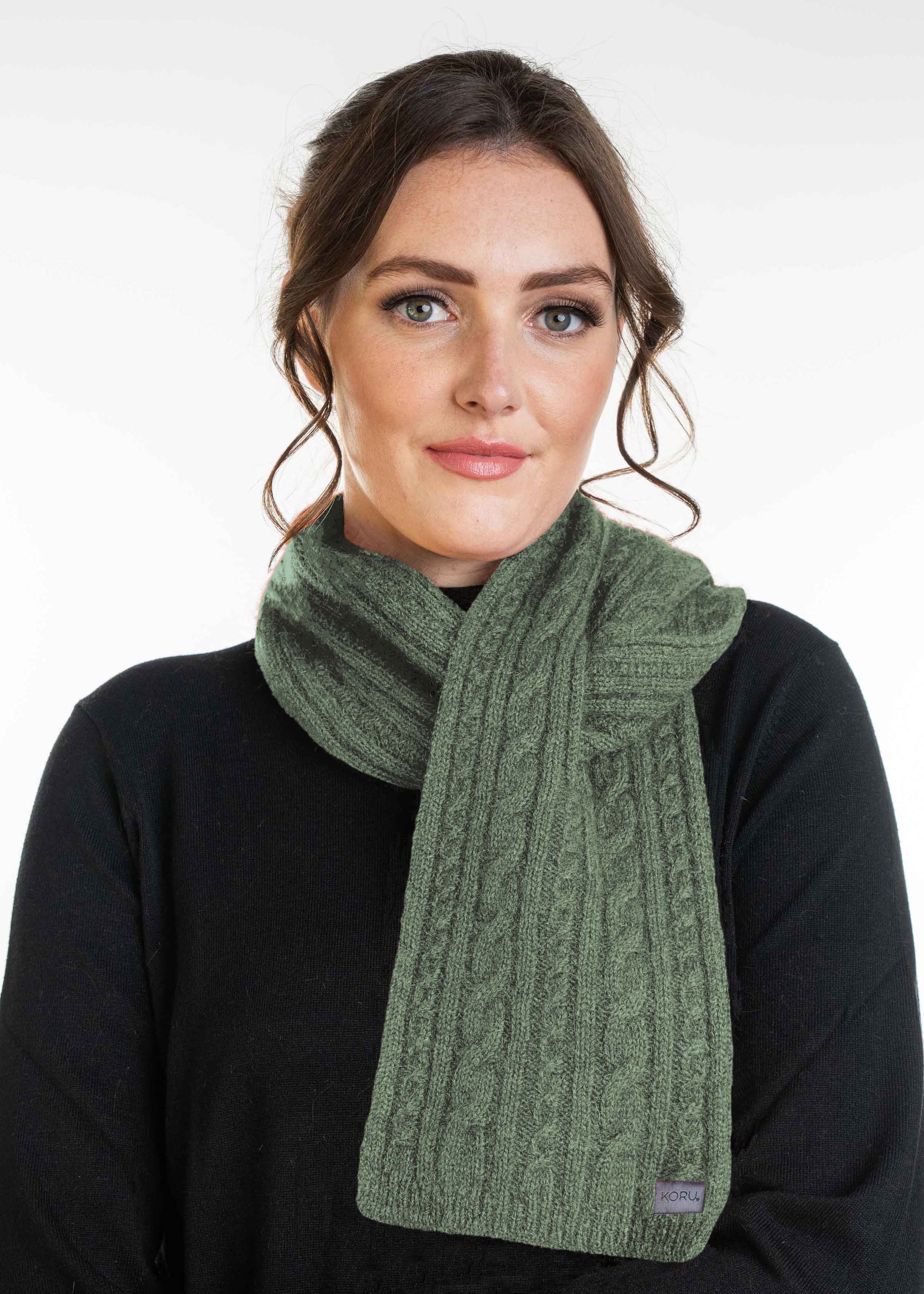 Cable Knit Possum Merino Scarf Secondary image