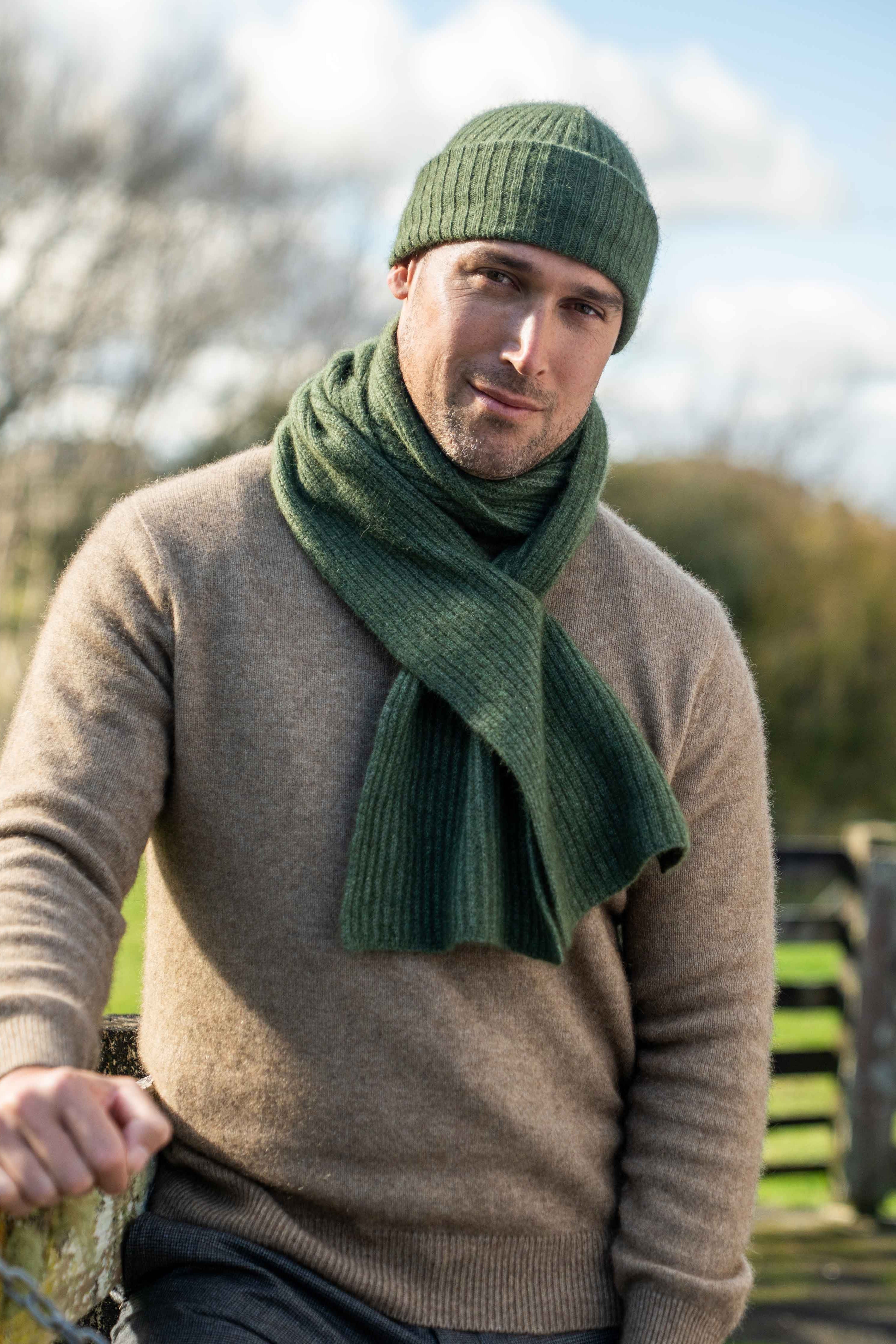 Ribbed Keyhole Possum Merino Scarf Secondary image