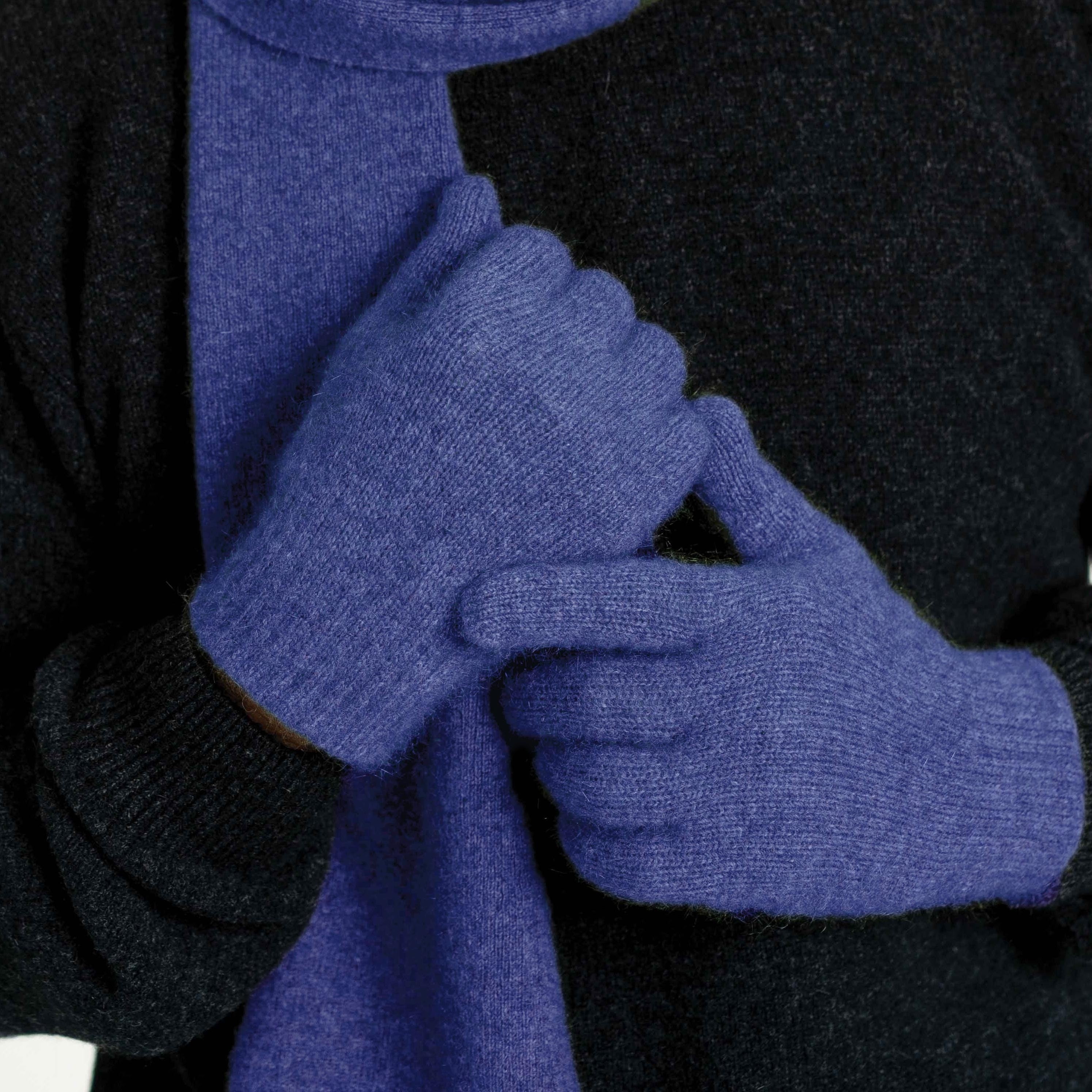 Plain Possum Merino Gloves Secondary image