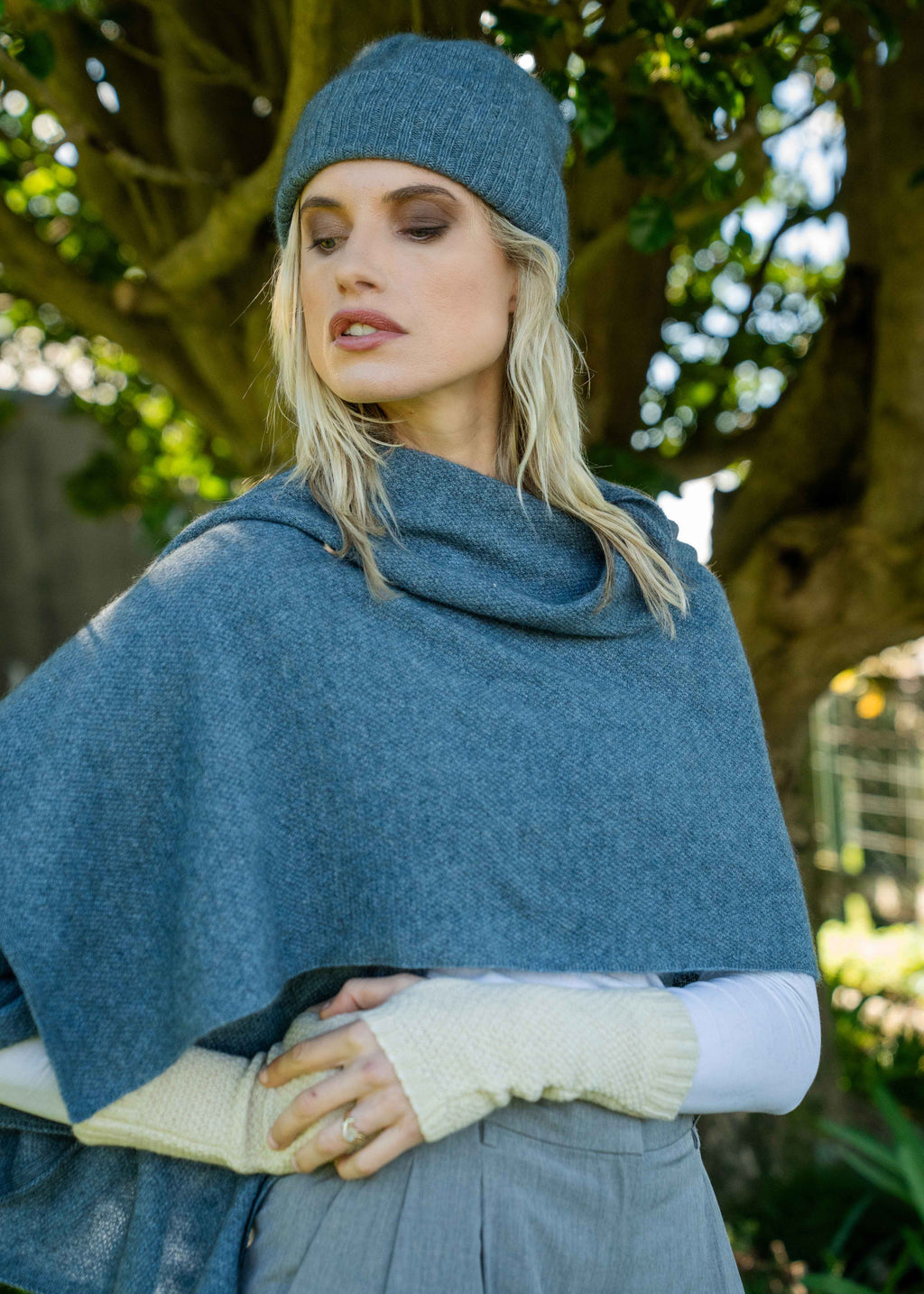 Lightweight Moss Stitch Possum Merino Wrap