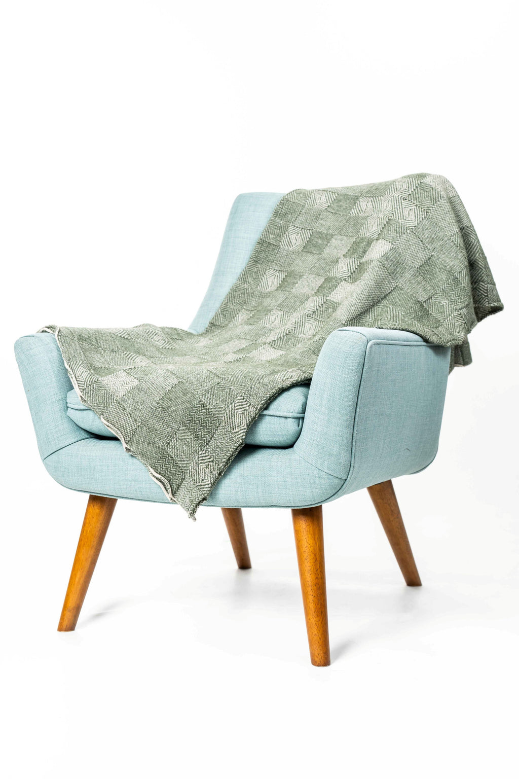 Jacquard Pattern Possum Merino Throw