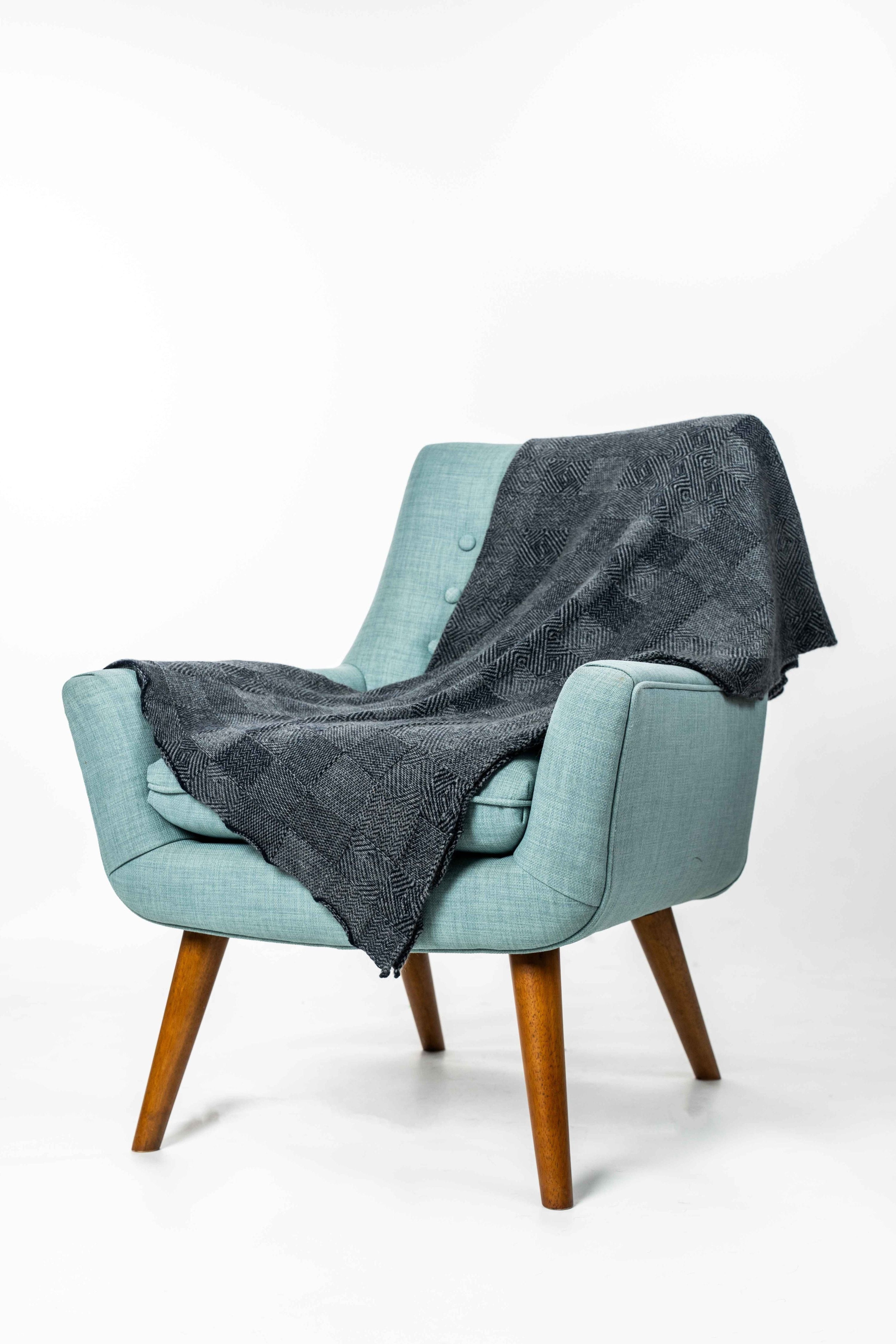 Jacquard Pattern Possum Merino Throw Secondary image