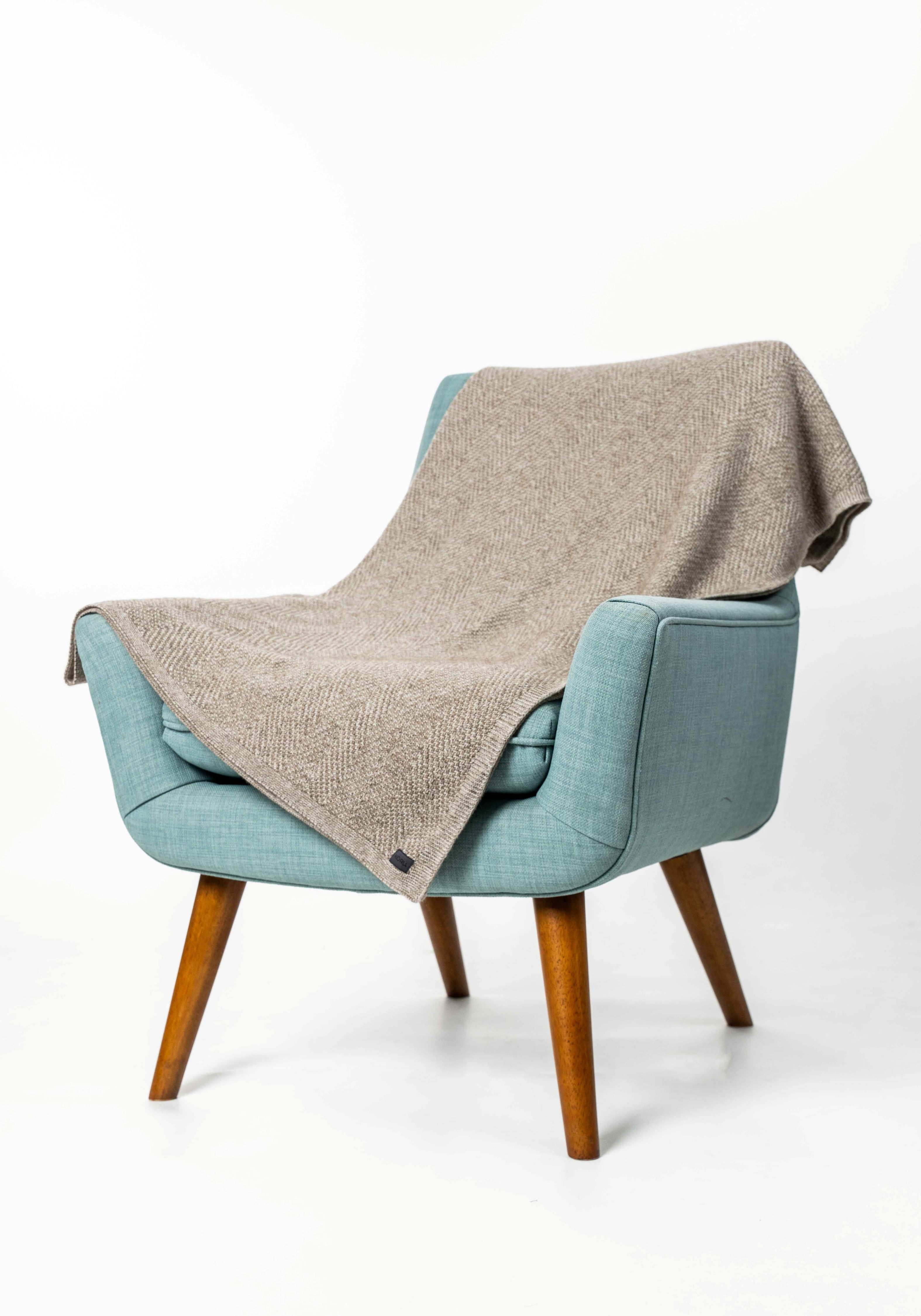 Plated Herringbone Possum Merino Throw