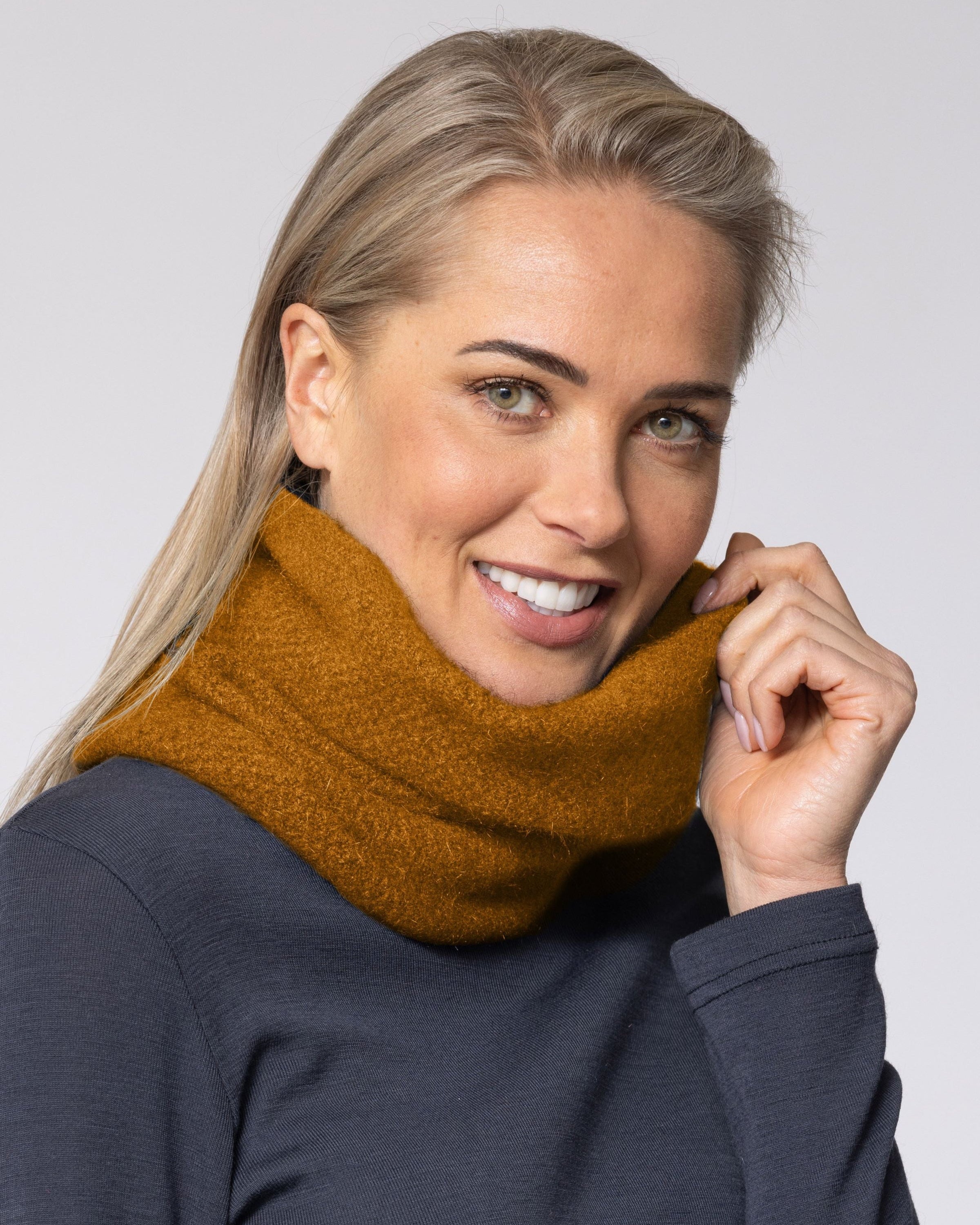 Moss Stitch Possum Merino Neck Warmer
