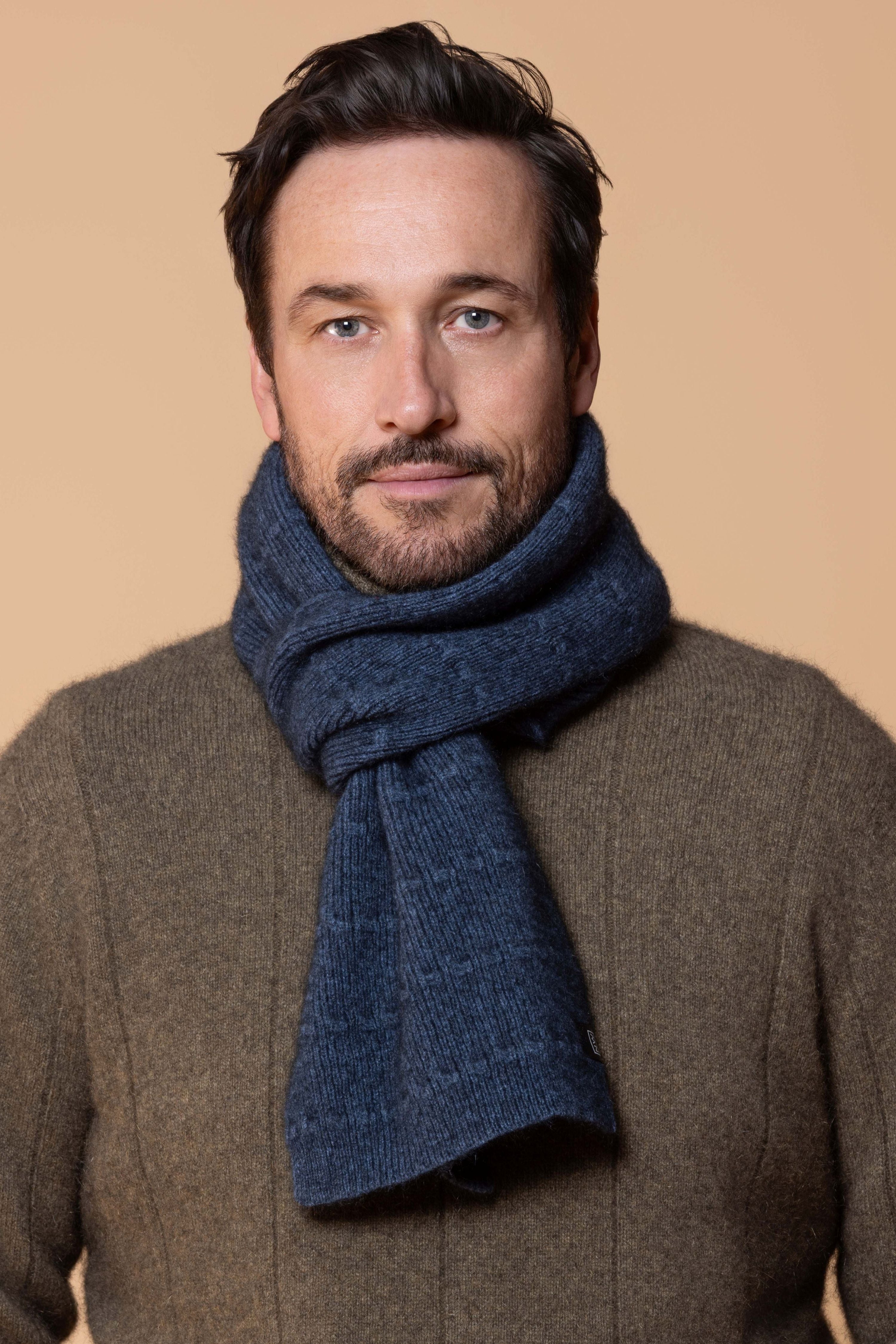 Traverse Possum Merino Scarf Main image