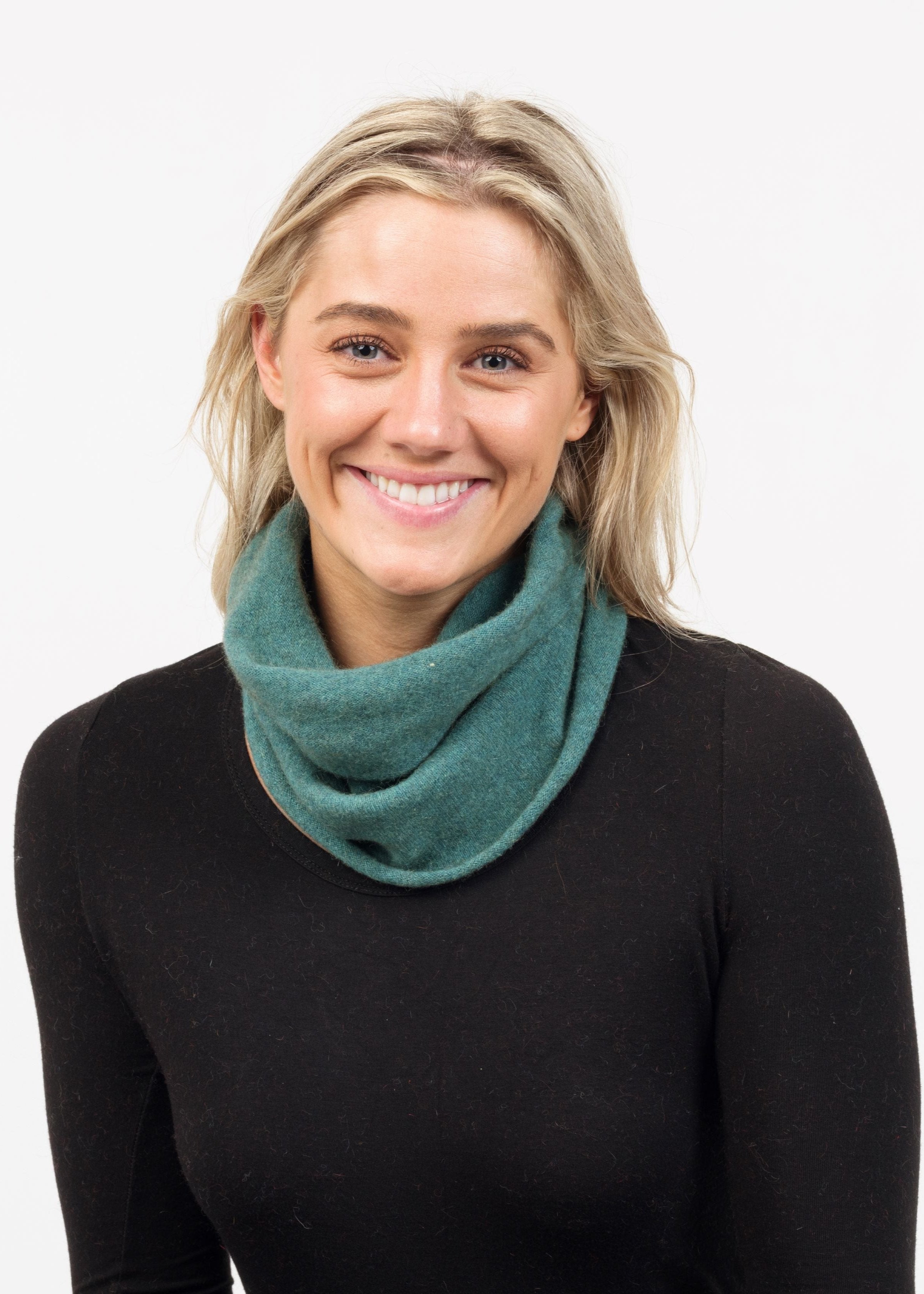 Plain Possum Merino Neckwarmer Secondary image