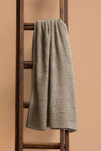Queen Possum Merino Throw