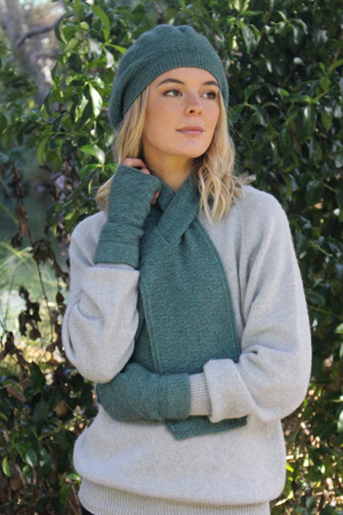 Dash Possum Merino Fingerless Mitten Main image