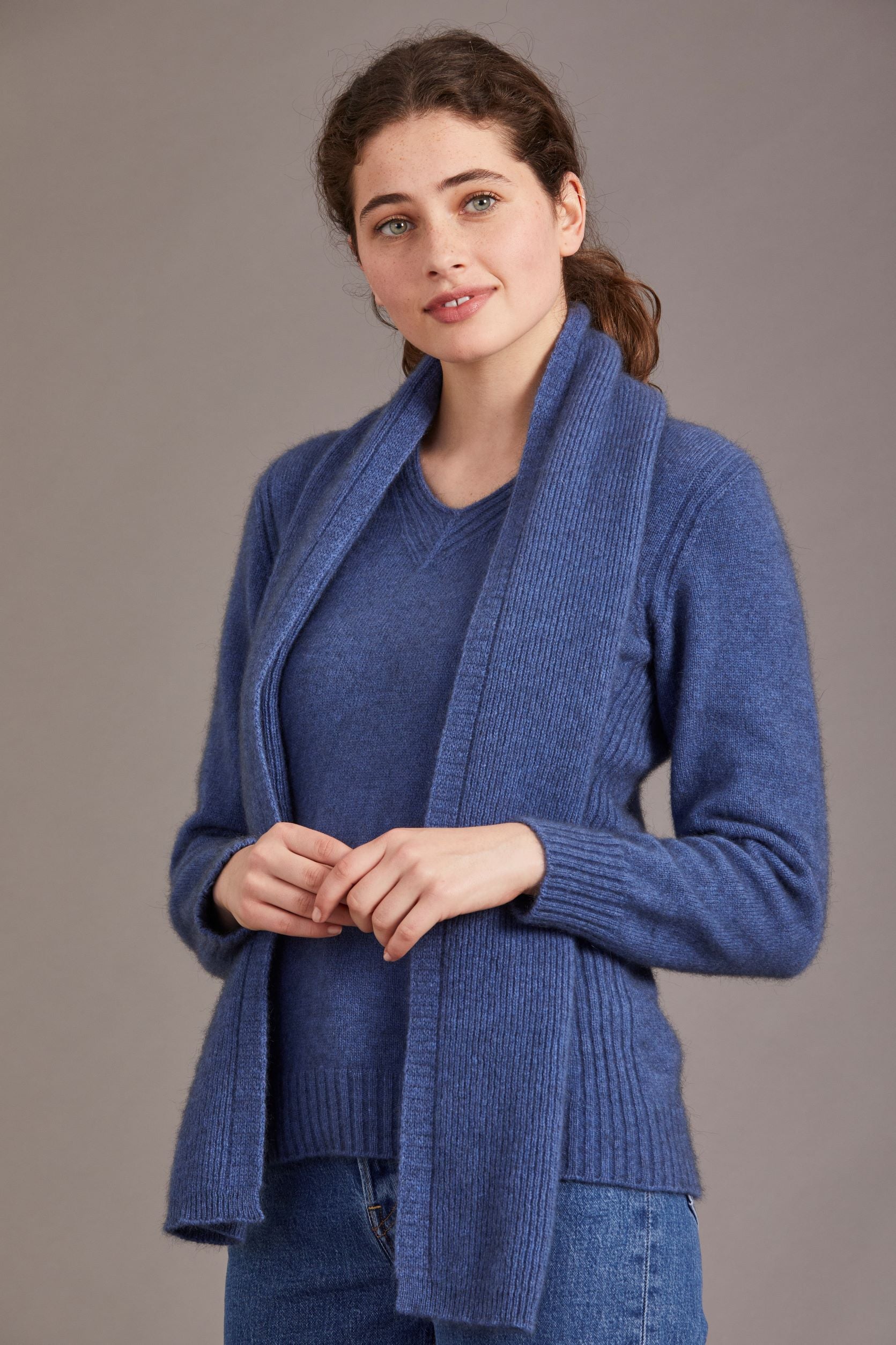 Possum Merino Fine Rib Scarf Secondary image