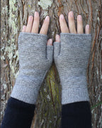Dash Possum Merino Fingerless Mitten