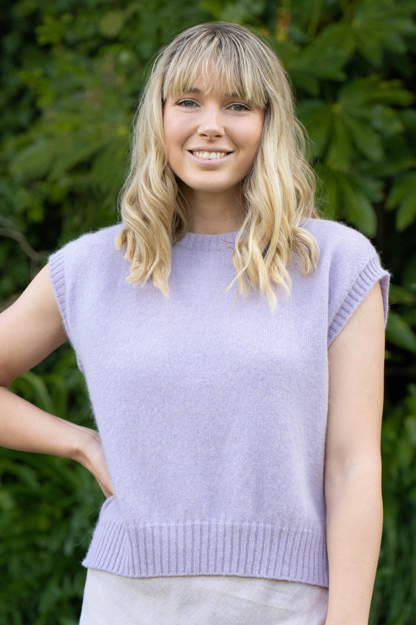 Plain Crew Neck Alpaca Vest Secondary image