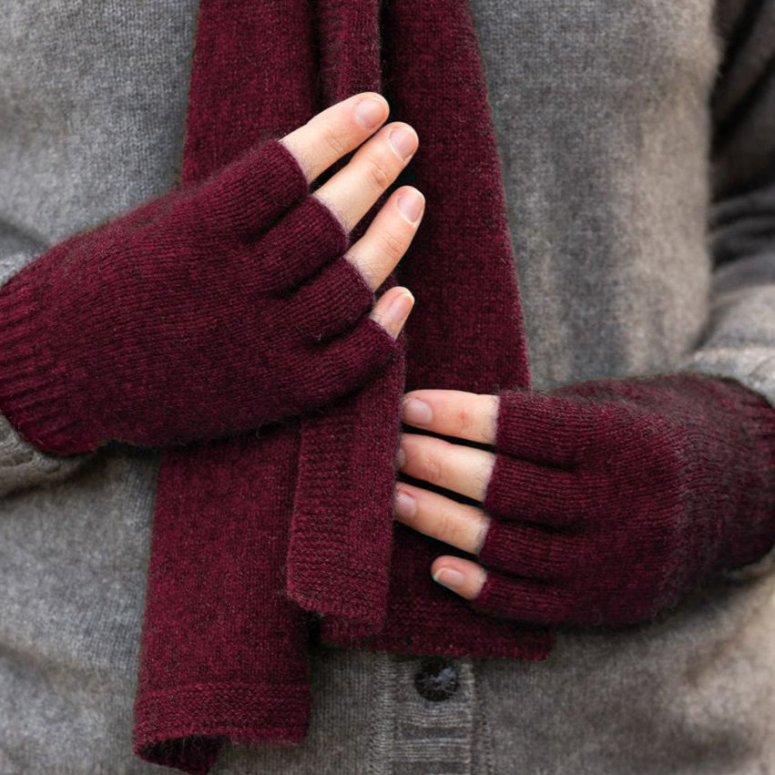 Fingerless Possum Merino Gloves NW Secondary image